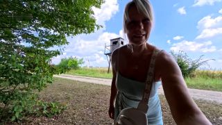 [K2S.CLUB] SweetSusiNRW - Spaziergänger draussen Vollgepisst - FullHD 1080P-3