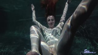 SexUnderwater e1030 Arietta Adams UW Model Training 2 (mp4)-5