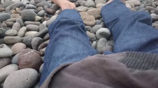 Hercolezz - RELAXING ON THE BEACH FEETS FETISH BIG COCK BULGE-3