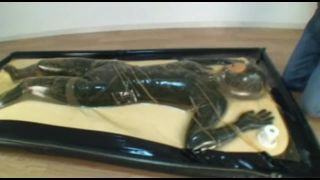 7177 Rubber Girl Vacuum Bed Breathing Control Breathing Exchange-1