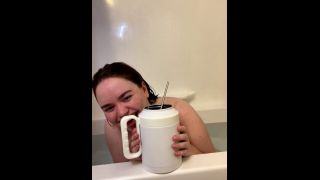 Snackupjackie Naked On The Bathtub On Live Snackupjackie Blowjob-1