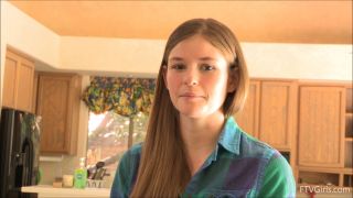 Video Breasts Full Of Milk Lara Brookes 1080p FullHD-1
