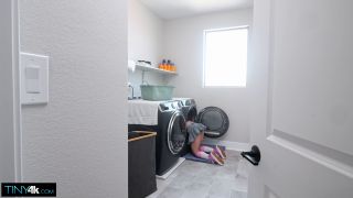[Tiny4K] Daisy Pheonix Stuck In The Washer [09.18.25] [1080p]-1