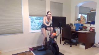 brittibratti 2023-08-09 Stream started at 08092023 1258 pm  Just working out for a bit-5