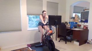brittibratti 2023-08-09 Stream started at 08092023 1258 pm  Just working out for a bit-8