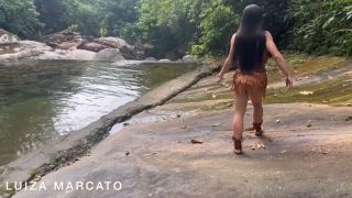 luizamarcato-26-04-2023-2851417407-pedi-para-o-meu-video-maker-me-gravar-vestida-de-india-na-cachoeira -quando-vi-o-pau-dele-2