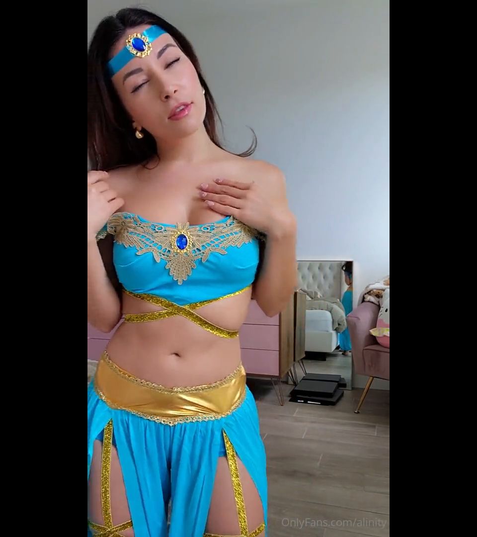 Femdom porn Alinity Alinity Princess Jasmine Strip