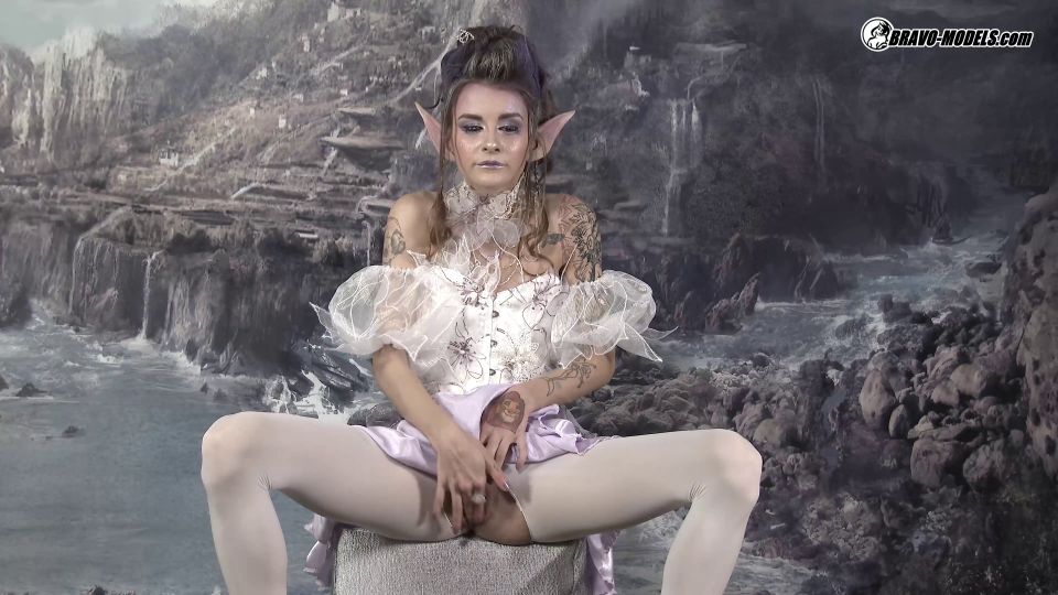 Adelle Unicorn  Cosplay Solo Girl Masturbation With Dildo  2D429.