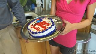 Sensi Pearl[Scenes] Sensi Pearl Babysitter Diaries 7-1