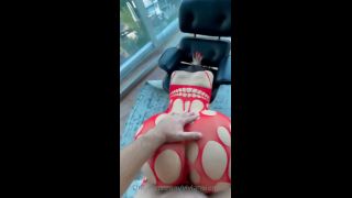 Viviane Lomelin Has Sex On The Top Floor Of a Hotel Onlyfans (Pornstar)-9