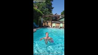  3 d Ursula Andreia aka fantasymilfursula Swims Naked in Her Pool Showing Her Thick Thighs and Juicy Ass in This Teasing Video URSULA ANDREIA-5