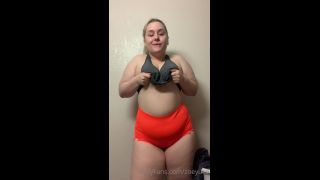 Zoey Uso () Zoeyuso - post workout 25-12-2020-7