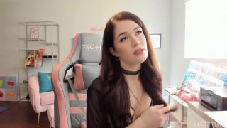 Evelyn Claire Super Horny Fun Time (Amateur porn)-1