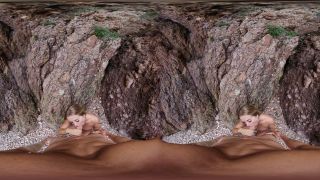 Virtual Papi VR 8K Beach Sex: La Petite Ange Outdoor Fun!-7