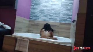 Cogida en el jacuzzi con mi psicloga-2