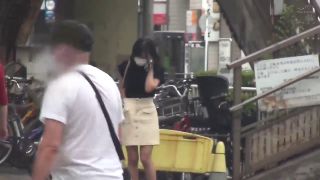 Handjob exposure, secretly playing with a sensitive girl in public, street orgasm walk ⋆.-0