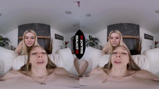 Angelica Coralvine, Breezy Bri - Surprise Threesome With My Teen Stepdaughter & Her Shy Friend - RealHotVR (UltraHD 4K 2021)-9