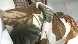 [K2S.CLUB] Lady_Victoria_Valente - Abspritzen Auf Meinen Seidenschal - FullHD 1080P-0