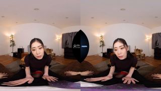 Komatsu Apricot VR Solo Action -UltraHD 2K JAV SideBySide-1