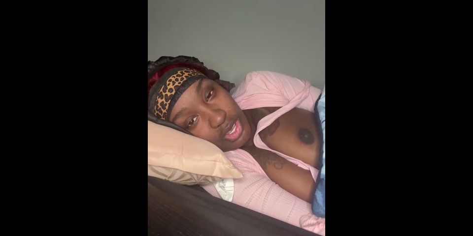 Amateur porn Ellie Leen OnlyFans  Video Teases Sexy Lingerie Action Ellieleen1