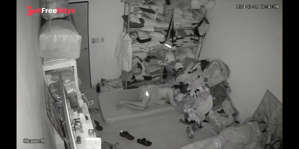 [Sleeping.Porn] Couple sleeping in a cluttered room hidden bedroom video