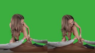 Selina Bentz - Get immersive with Selina Bentz - VR Quick...-2