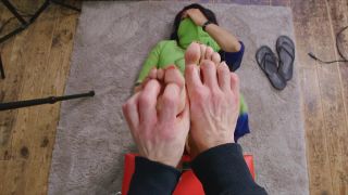 Indian Pujas Ticklish Bare Soles! Tickling!-5