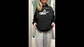 Evelyn Jegier (lynntoria) Pre Shower POV Onlyfans (Amateur porn)-1