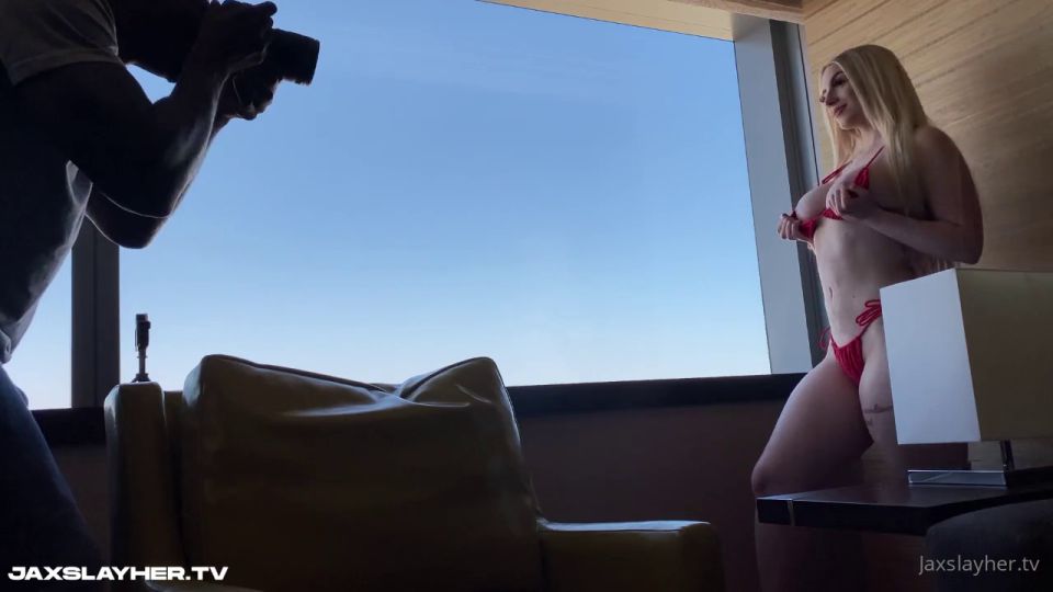 Jaxslayher Bts Meeting Snowbunnyemily For The First Time Picking Sexy Outfits (Pornstar)