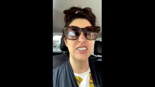 Scarlett Morgan Scarlettmorgan - stream started at pm hi just hanging out in the car between classes 04-05-2022-7