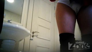  Watch Free Porno Online – Voyeur – A hidden camera in the restroom of the restaurant , voyeur on voyeur-7