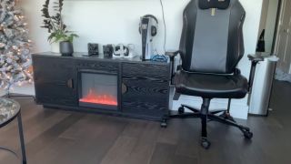 Trixi Brooks fetish Trixi Brooks Teases Her Jaw-Dropping Natural Assets in This Must-Watch Video-2