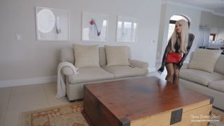 YOUNG GODDESS KIM: "SLAVE IN THE BOX" (1080 HD) (2025)-9