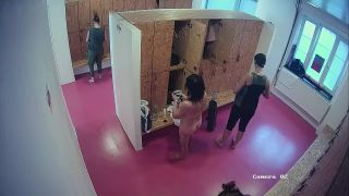 Watch Free Porno Online – Voyeur locker room – Women in the locker room of the fitness club  on voyeur -1