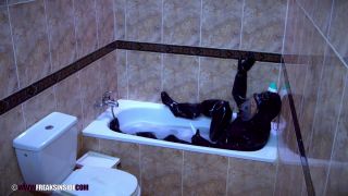 7522 Devices And Desires - Part Five - Susy Blue-6