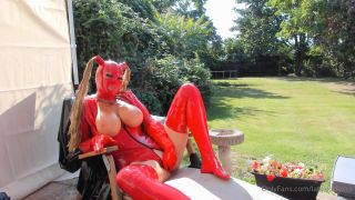 [GetFreeDays.com] Pussy pumping in the garden latex furry porn-6