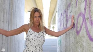 [K2S.CLUB] Miley-Weasel - Geile Blondine Besorgt Es Sich Öffentlich - Geile Liebeskugeln - FullHD 1080P-8