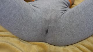 Cute PussyAMATEUR MASTURBATION THROUGHT YOGA PANTS, CREAMPIE SEXY TEEN-1