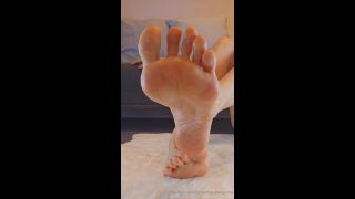 Fetish porn Footish Queen Galina aka footishqueengalina - 09-08-2024 OnlyFans Video - I know you love my feet in close_up angles video Footish Queen Galina-8