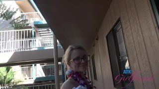 ATKGirlfriends 23 03 16 Riley Star Maui 1.-6