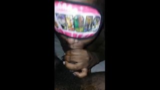 BIG BOOTY EBONY CHEWING ON GUM WHILE SHE SLURPS DADDY FAT DICK-5