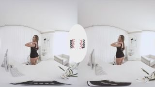 Office Playtime - Oculus 5K - Natural tits-2