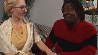 Bryon Long Fucks Milf Dalny Marga On The  Couch-2