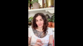 giaisabellaxx H265 2020-10-02 ood morning! here's me trying to blow this dildo for you  unfortunately a neighbor wa-1