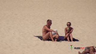 Dark haired naturist strand teen gets an all over  tan-5