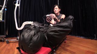 SeriousImagesTHE VISITING LEATHER GIMP Part2-9