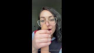 Saradoesscience - so do you want me to go down on you ive always wondered what it would be like to suck 10-10-2022-0
