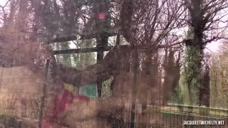7184 Nelly prend le bus du vice-8