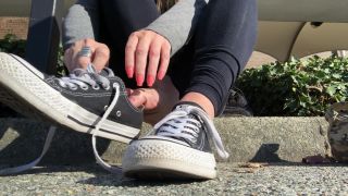 Onlyfans - Beneathmytoes - Converse removal no socks - 30-09-2019-9