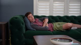 [MomWantsToBreed] Elana Bunnz Stepmom Says It's Time To Breed [09.27.25] [1080p]-1